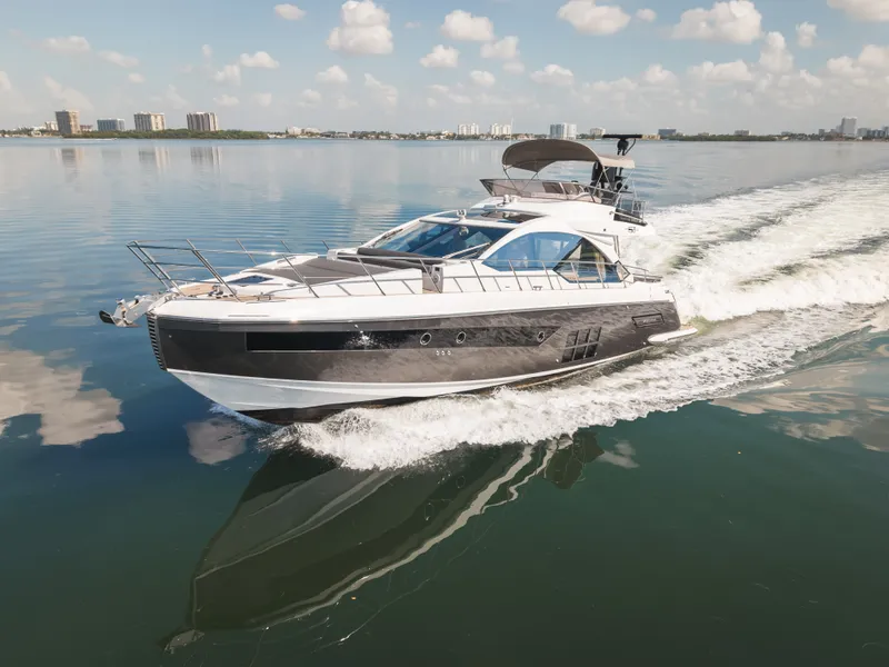 Slide: The Image of Azimut S6 SPORTFLY 2021 - 3