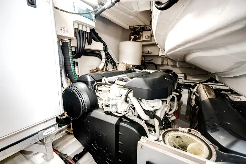 Slide: The Image of Azimut S6 SPORTFLY 2021 - 69