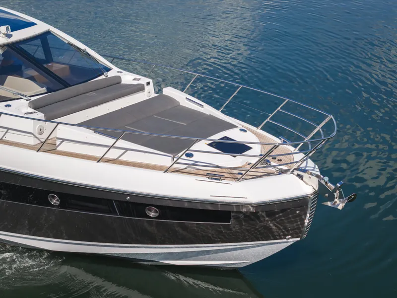 Slide: The Image of Azimut S6 SPORTFLY 2021 - 11