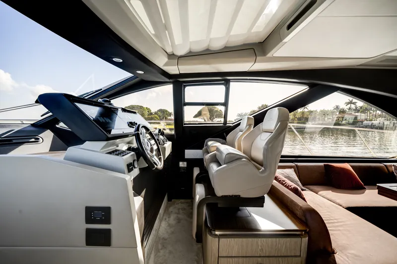 Slide: The Image of Azimut S6 SPORTFLY 2021 - 27