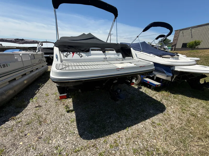 Slide: The Image of Bayliner VR5 2019 - 2