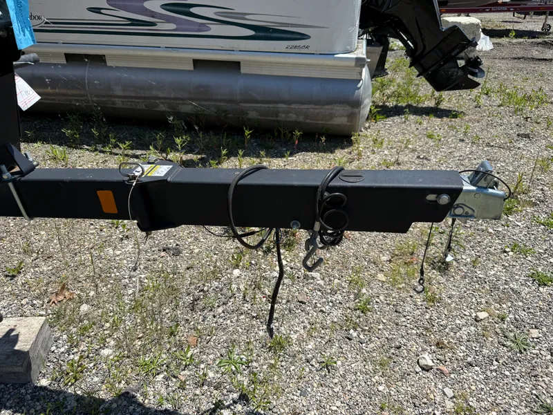 Slide: The Image of Bayliner VR5 2019 - 22