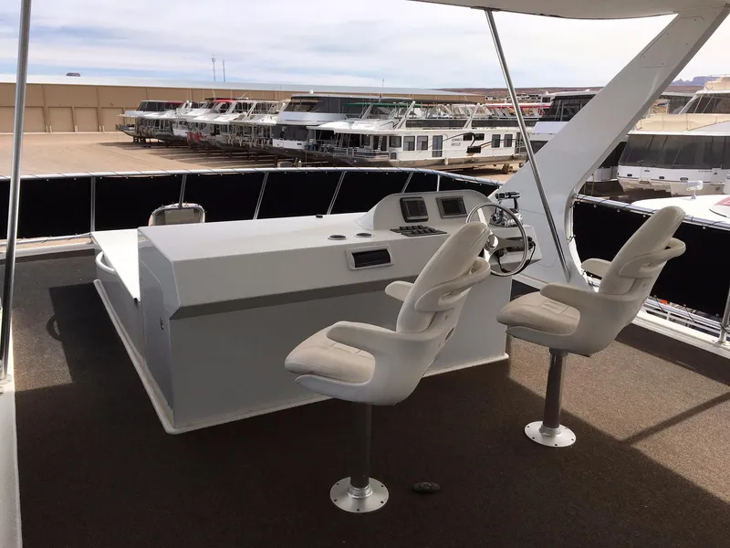 Slide: The Image of Bravada yacht helm with two seats, 2012 model. - 18