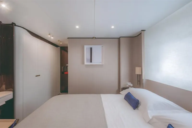Slide: The Image of Luxurious bedroom interior of 2023 Azimut Grande 32 Metri yacht with modern design. - 38