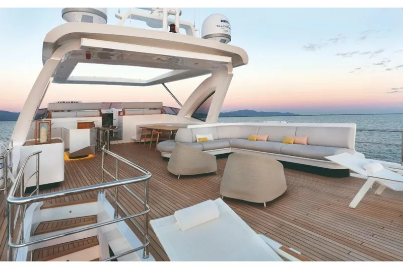 Slide: The Image of Azimut Grande 32M 2023 - 61
