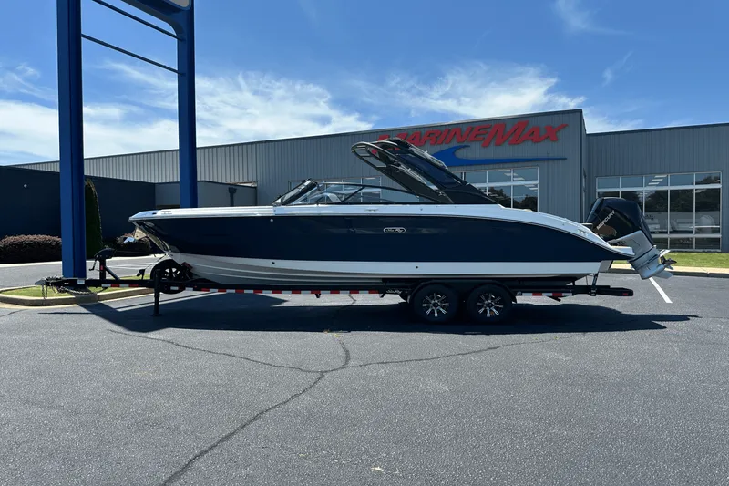 The Image of Sea Ray SDX 270 Outboard 2025 - 0