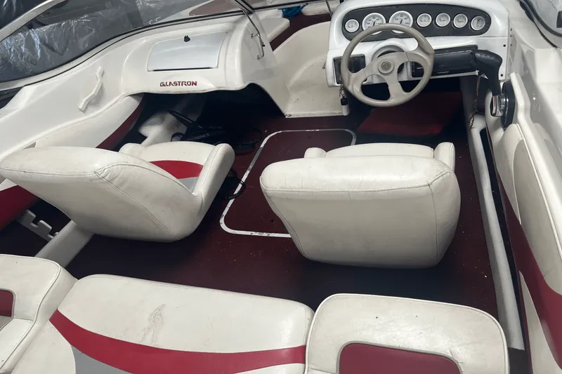 Slide: The Image of Glastron 175SX 2001 - 3