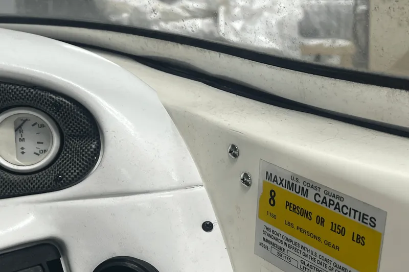 Slide: The Image of Glastron 175SX 2001 - 8