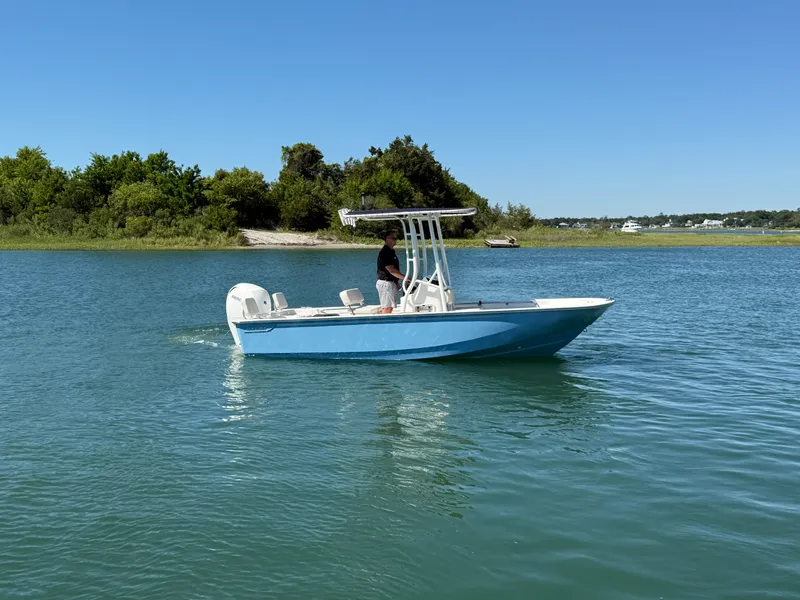 The Image of Boston Whaler 190 Montauk 2026 - 0