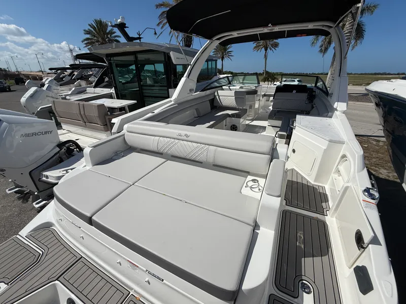 Slide: The Image of Sea Ray SDX 290 Outboard 2026 - 26