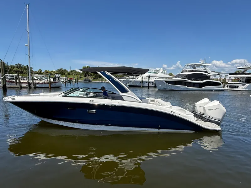 The Image of Sea Ray SDX 290 Outboard 2026 - 0