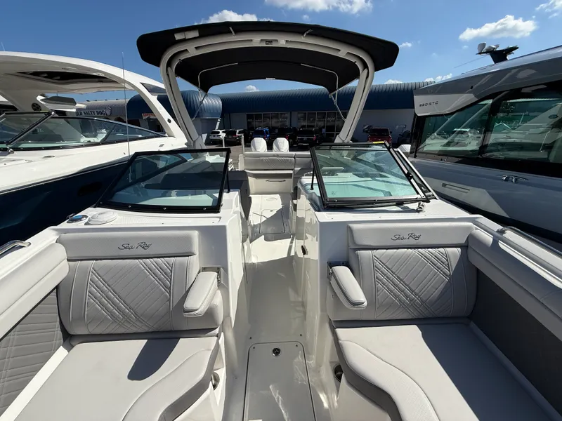 Slide: The Image of Sea Ray SDX 290 Outboard 2026 - 7