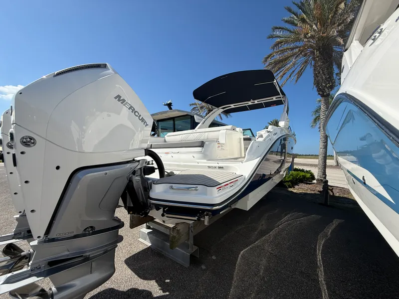 Slide: The Image of Sea Ray SDX 290 Outboard 2026 - 2