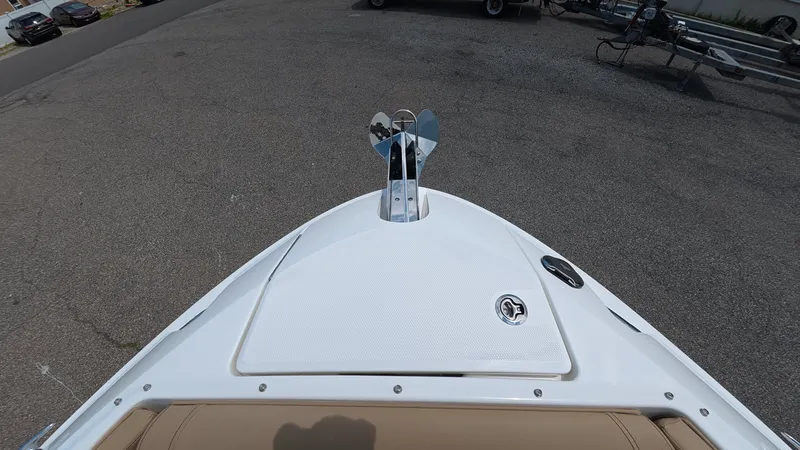 Slide: The Image of Sea Ray SLX 280 Outboard 2026 - 33