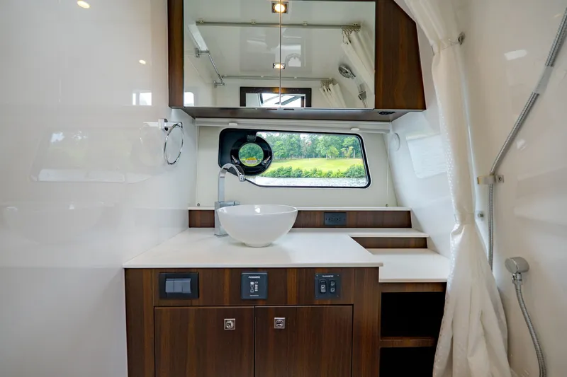 Slide: The Image of Cruisers 42 GLS Outboard 2027 - 44