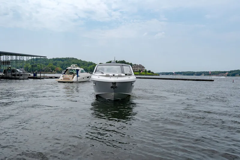 Slide: The Image of Cruisers 42 GLS Outboard 2027 - 3