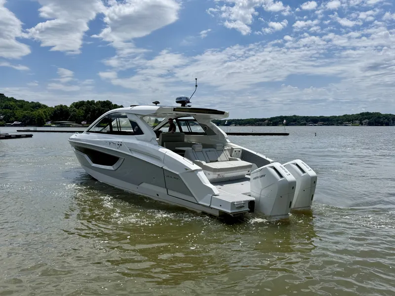 Slide: The Image of Cruisers 42 GLS Outboard 2027 - 2