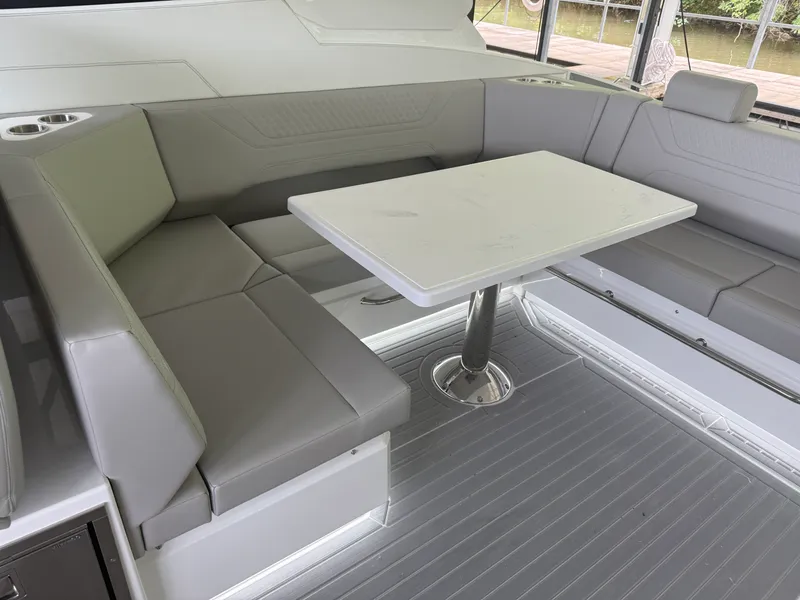 Slide: The Image of Cruisers 42 GLS Outboard 2027 - 17