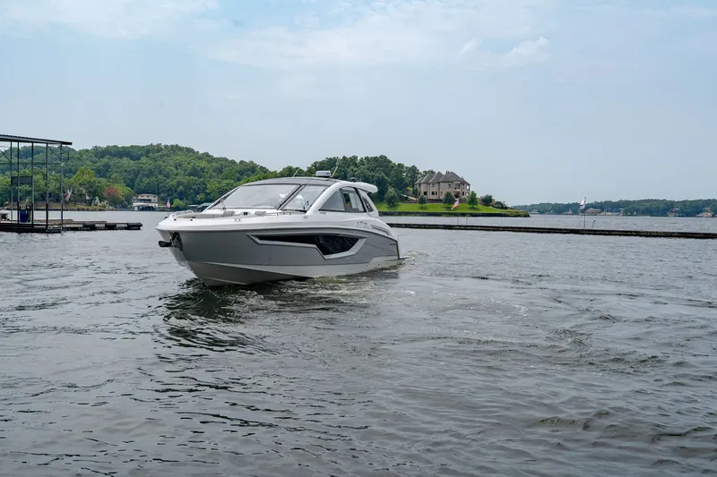 Slide: The Image of Cruisers 42 GLS Outboard 2027 - 2