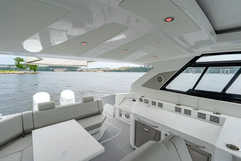 Slide: The Image of Cruisers 42 GLS Outboard 2027 - 26