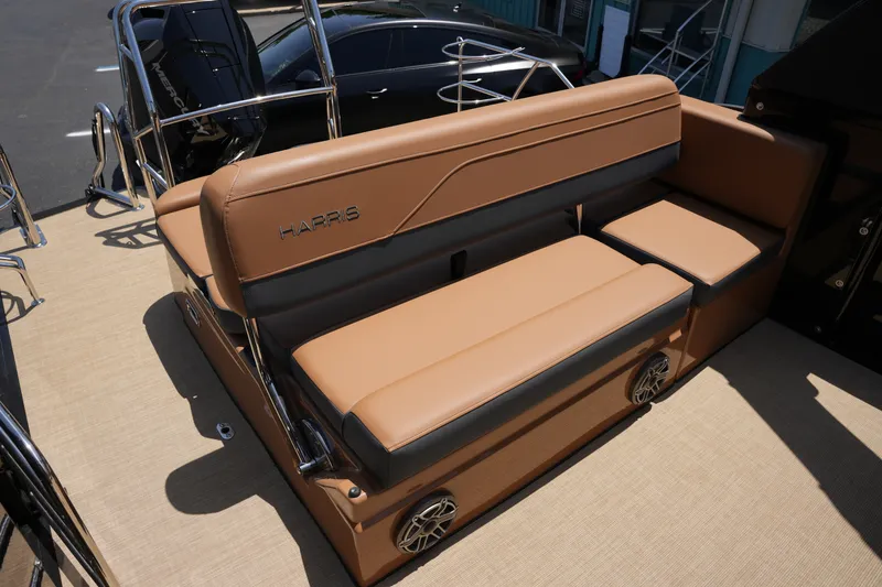 Slide: The Image of Harris 230 Grand Mariner 2026 - 15