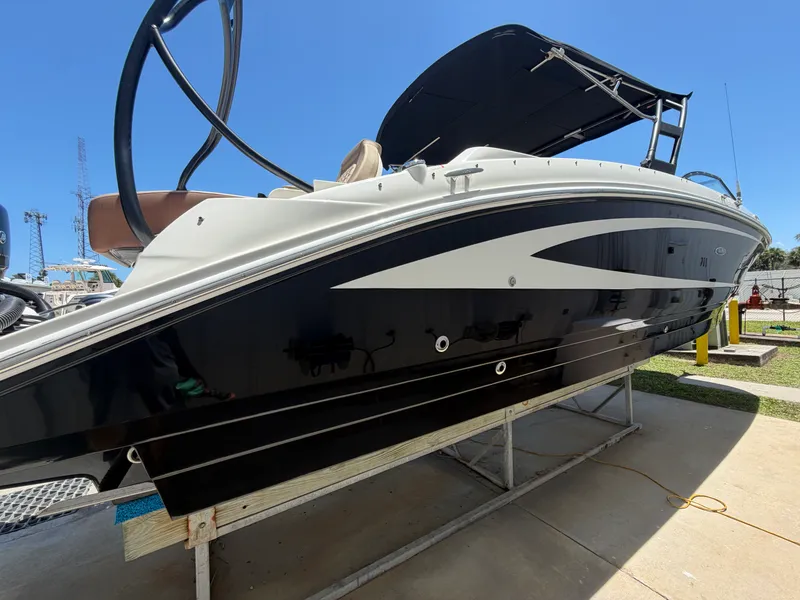 Slide: The Image of Sea Ray 290 SD OB 2017 - 2