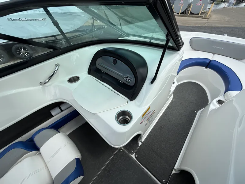 Slide: The Image of Sea Ray 205SP SS TR 2012 - 13