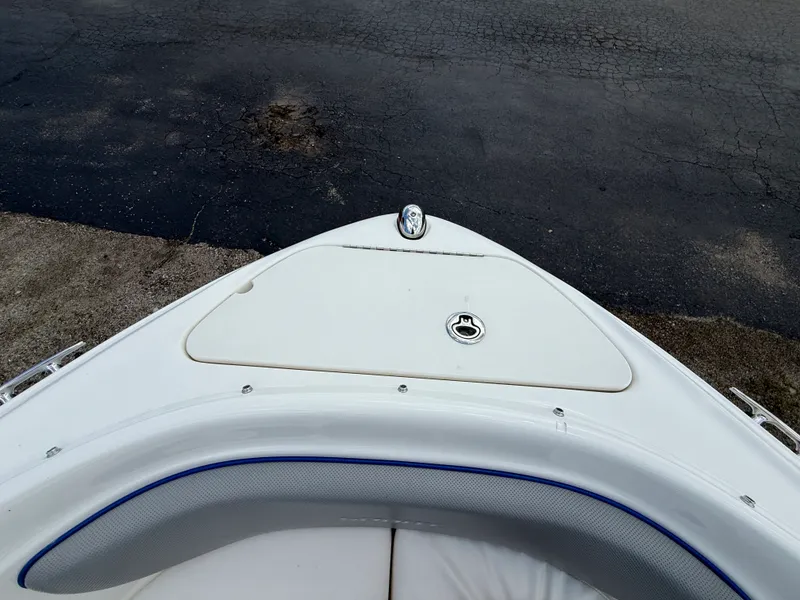Slide: The Image of Sea Ray 205SP SS TR 2012 - 23