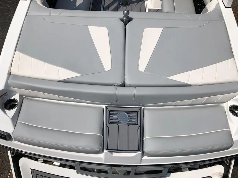 Slide: The Image of Malibu Wakesetter 20 VTX 2019 - 16