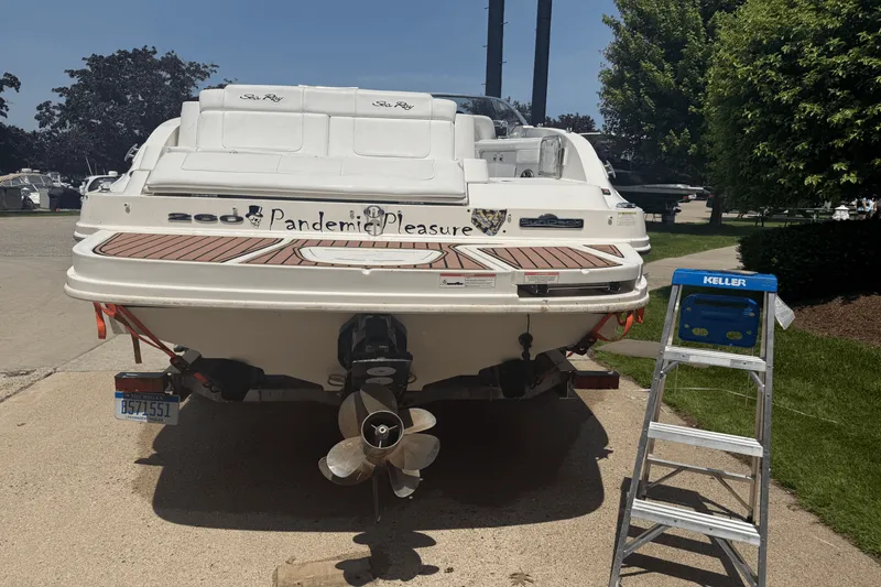 Slide: The Image of Sea Ray 260 SUNDECK 2014 - 11