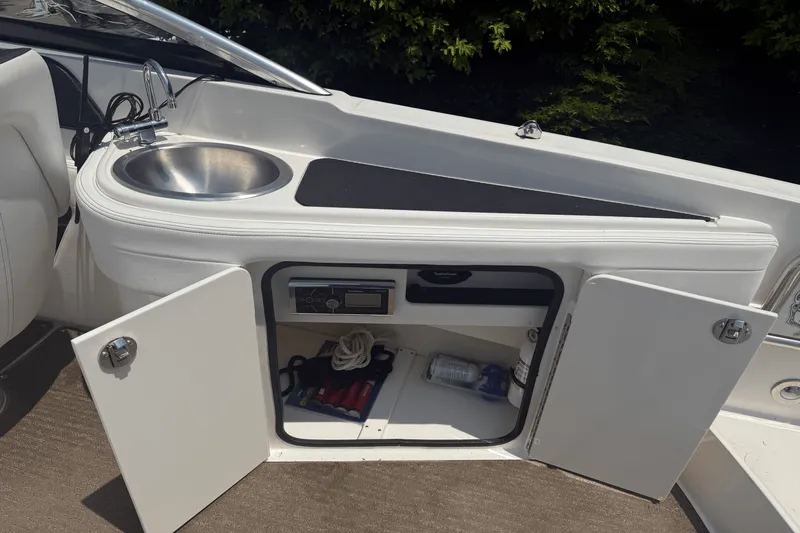 Slide: The Image of Sea Ray 260 SUNDECK 2014 - 22