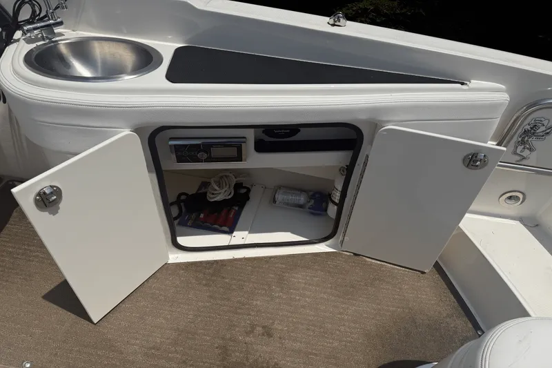 Slide: The Image of Sea Ray 260 SUNDECK 2014 - 24