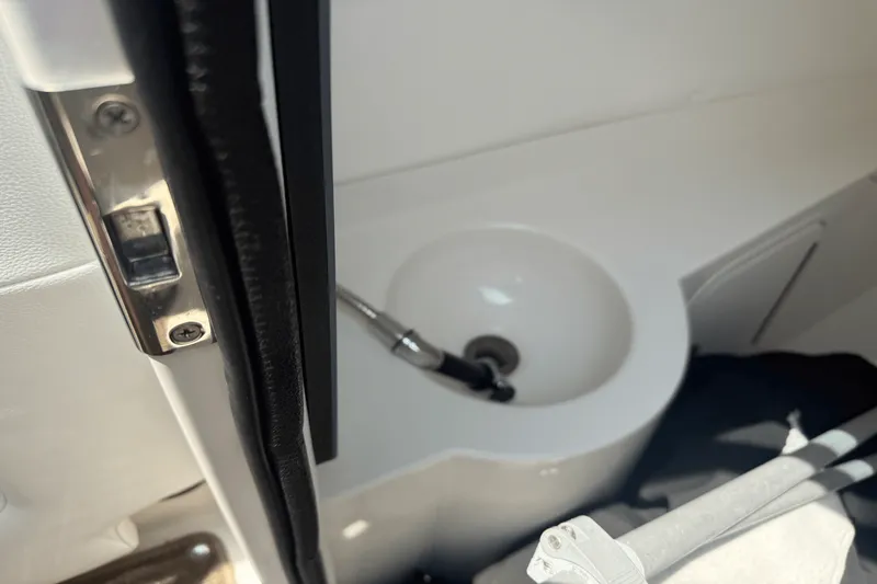 Slide: The Image of Sea Ray 260 SUNDECK 2014 - 36