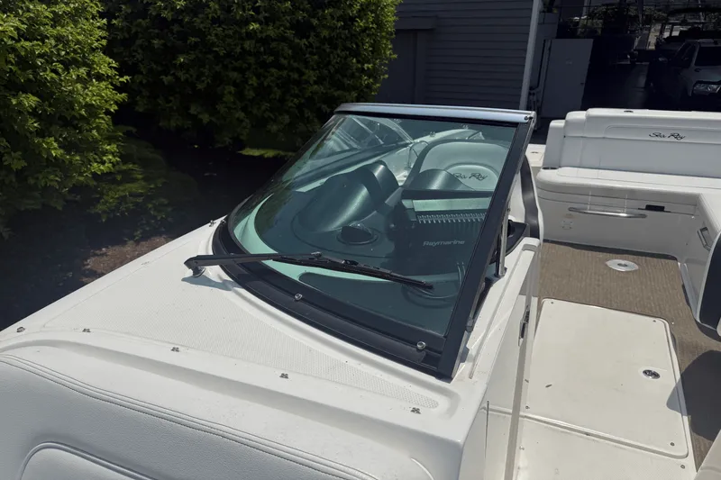 Slide: The Image of Sea Ray 260 SUNDECK 2014 - 43