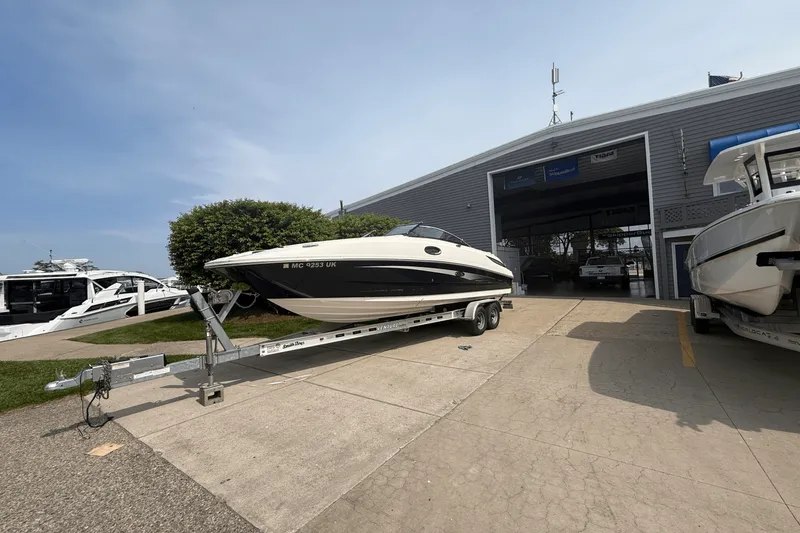 Slide: The Image of Sea Ray 260 SUNDECK 2014 - 5