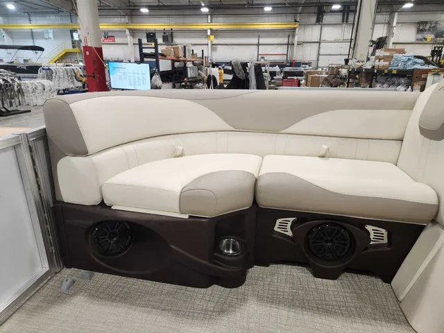 Slide: The Image of Avalon 2385 25 LSZ QL 2026 - 23