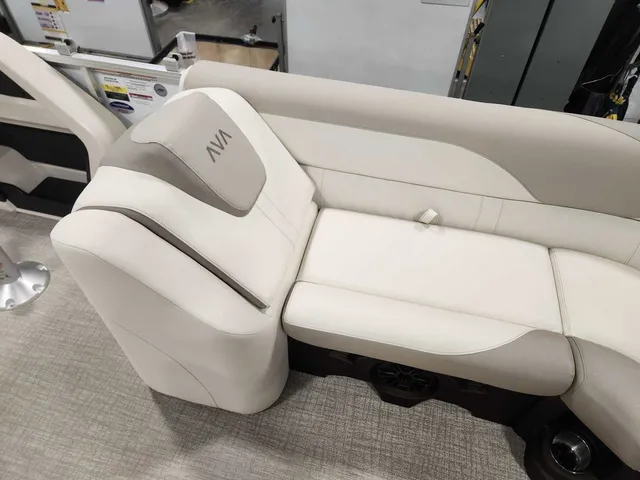 Slide: The Image of Avalon 2385 25 LSZ QL 2026 - 27