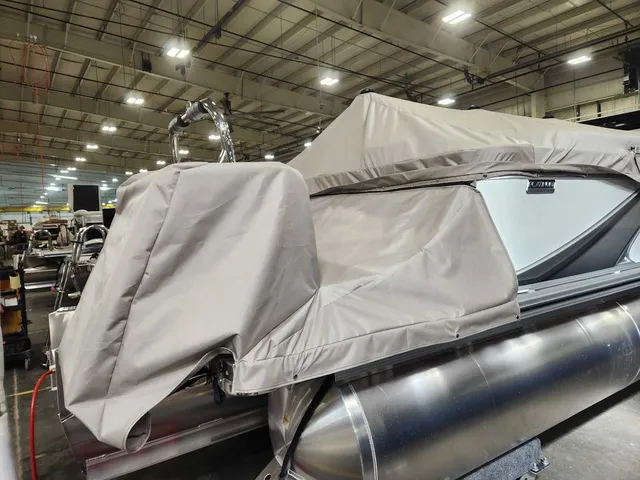 Slide: The Image of Avalon 2385 25 LSZ QL 2026 - 31