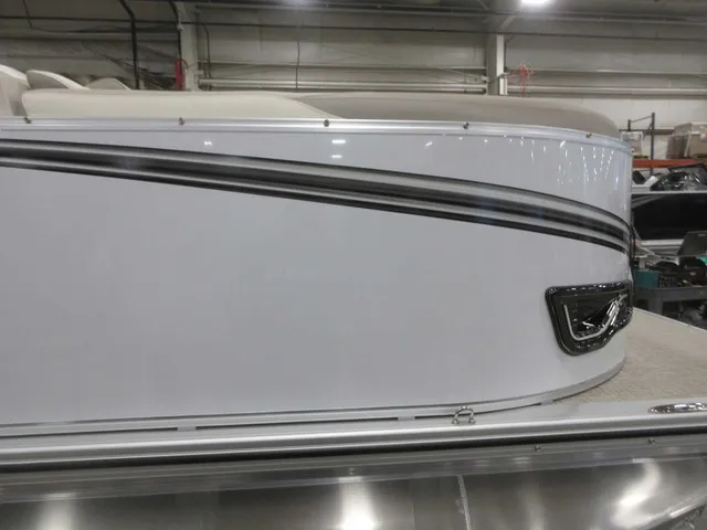 Slide: The Image of Avalon 2385 25 LSZ QL 2026 - 6