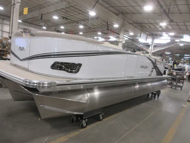 Slide: The Image of Avalon 2385 25 LSZ QL 2026 - 8