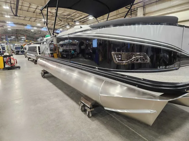 Slide: The Image of Avalon 2385 25 LSZ QL 2026 - 6