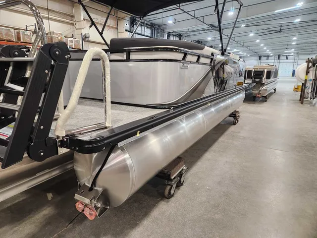Slide: The Image of Avalon 2385 25 LSZ QL 2026 - 9