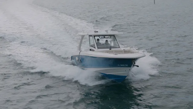The Image of Boston Whaler 350 Realm 2019 - 1