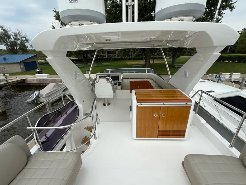 Slide: The Image of Azimut 50 FLY 2018 - 10