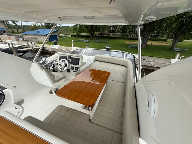 Slide: The Image of Azimut 50 FLY 2018 - 12