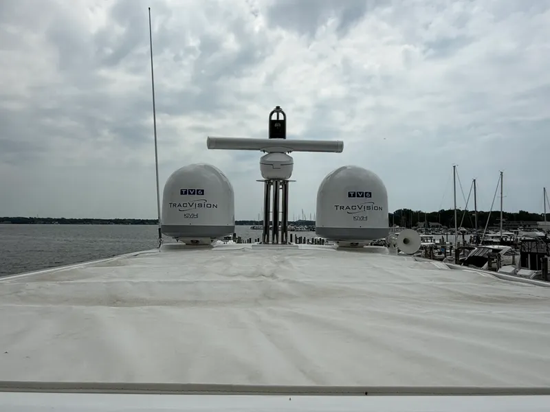 Slide: The Image of Azimut 50 FLY 2018 - 16