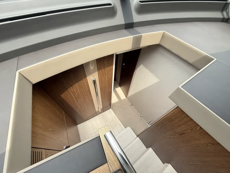 Slide: The Image of Azimut 50 FLY 2018 - 27