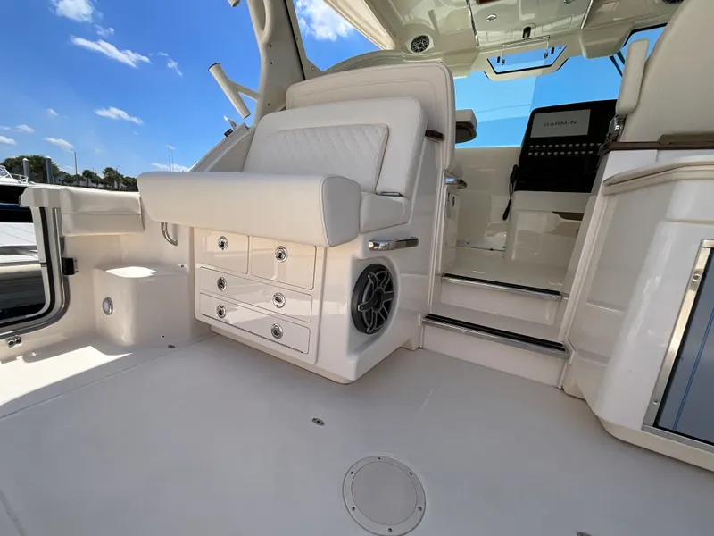 Slide: The Image of Grady-White Express 340 2026 - 13