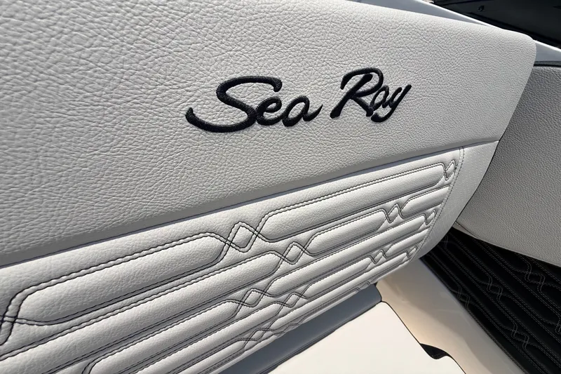 Slide: The Image of Sea Ray SPX 210 Outboard 2026 - 11