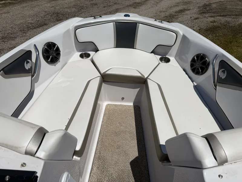 Slide: The Image of Scarab 195HO IMPULSE 2014 - 15